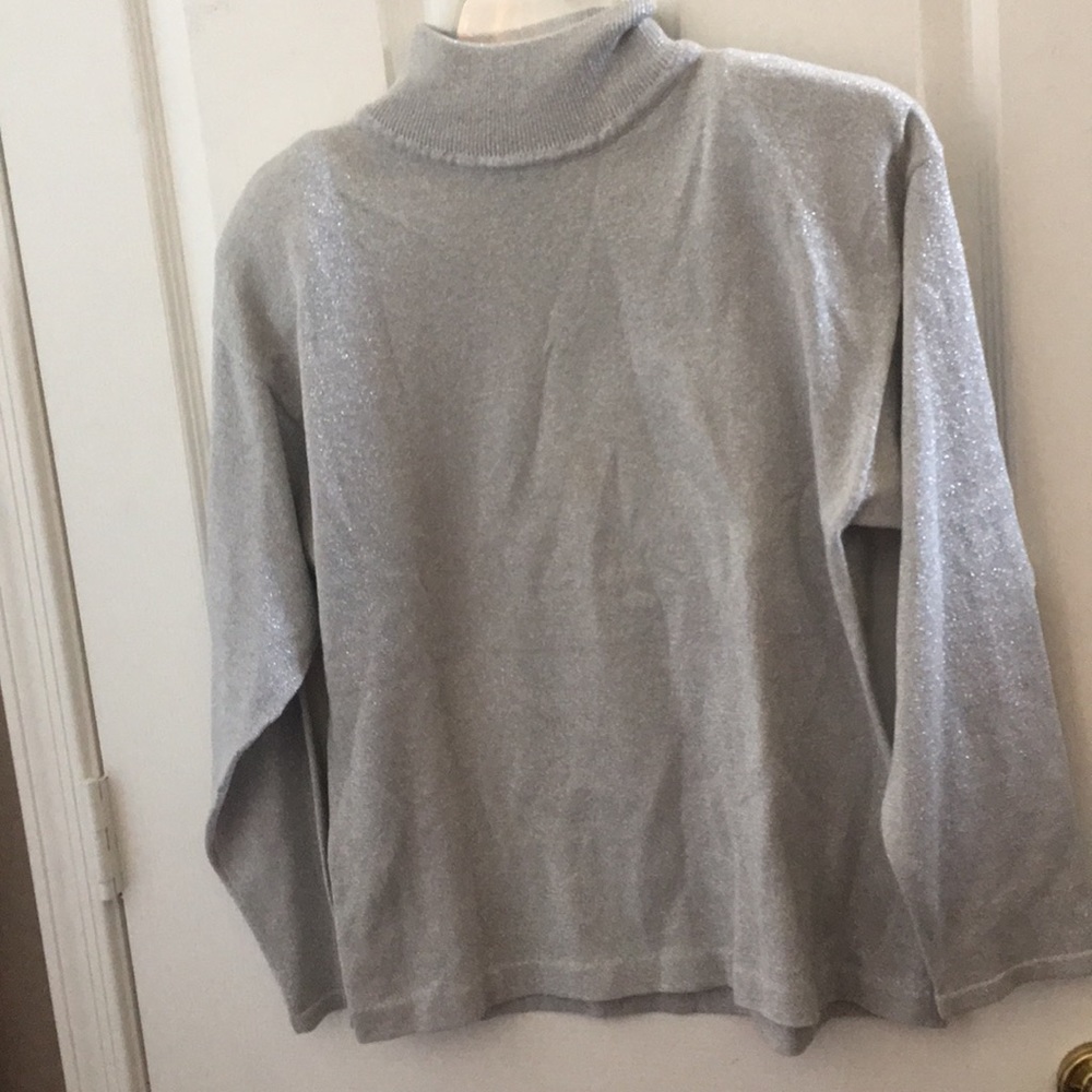 FINAL MARKDOWN Ladies Lisa original metallic top medium